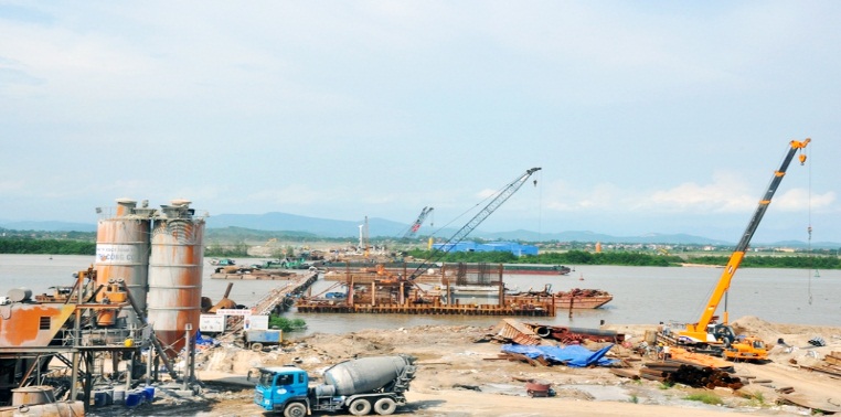 Xây dựng cầu sông Chanh